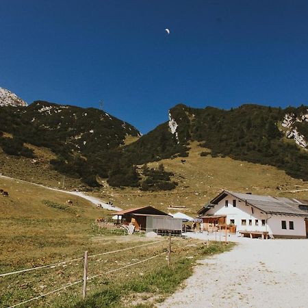 Hochalm-Premium-Campingfass Auf 1705 M, No Car Access การ์มิช-พาร์เทนเคียร์เชน ภายนอก รูปภาพ