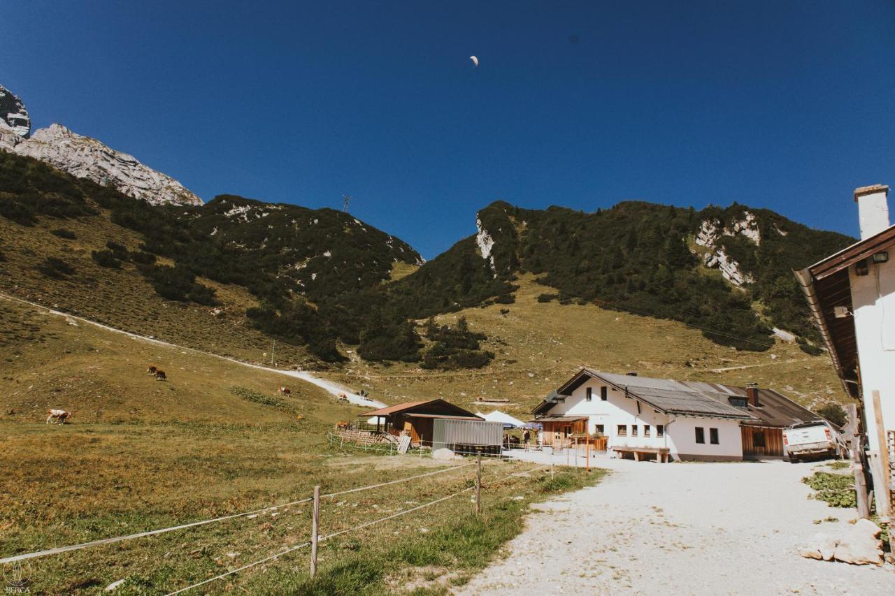 Hochalm-Premium-Campingfass Auf 1705 M, No Car Access การ์มิช-พาร์เทนเคียร์เชน ภายนอก รูปภาพ